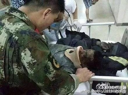 Đã có 3 nhân viên cứu hỏa tử vong trong nổ lực dập tắt đám cháy sau vụ nổ.